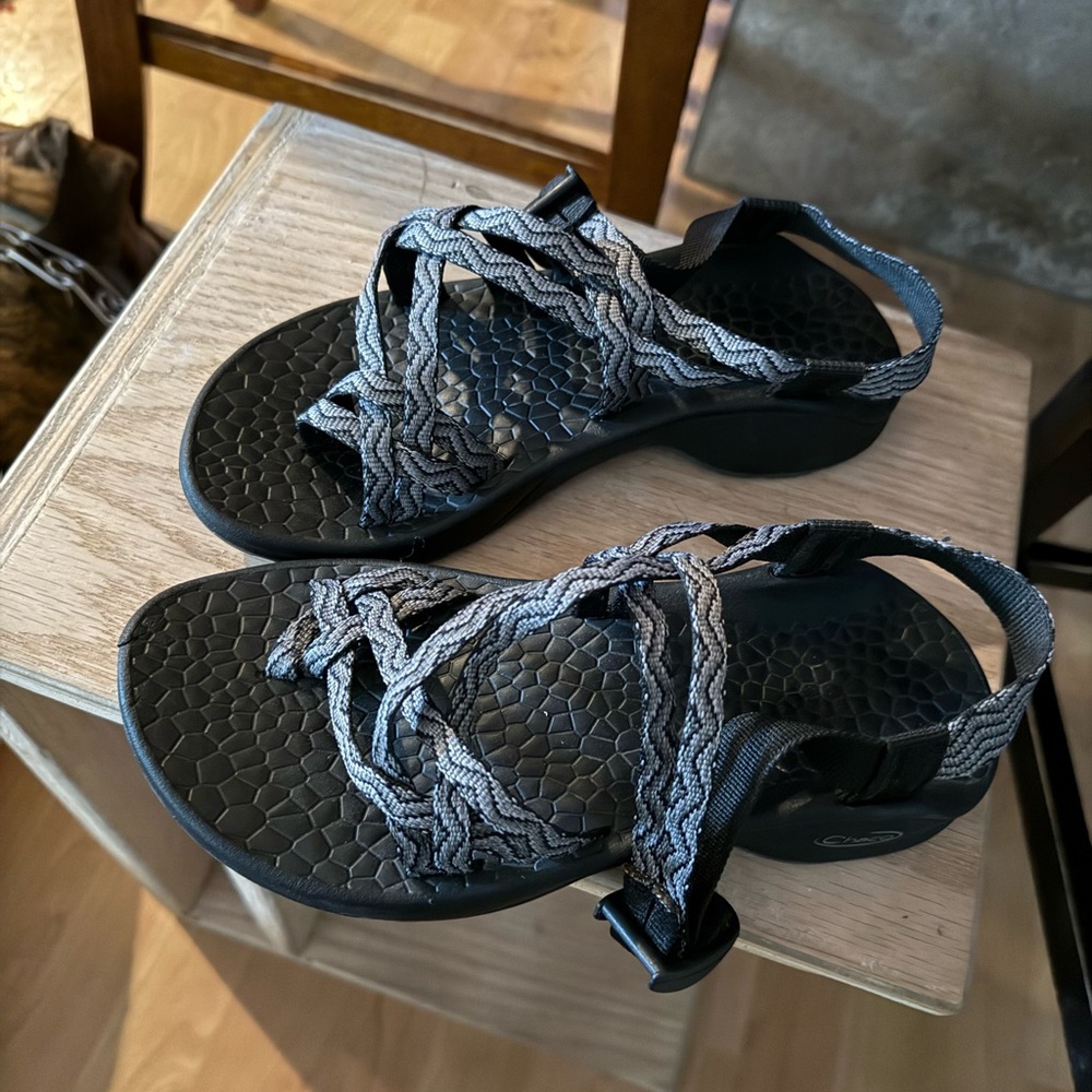 Women's Black and Gray Sandals